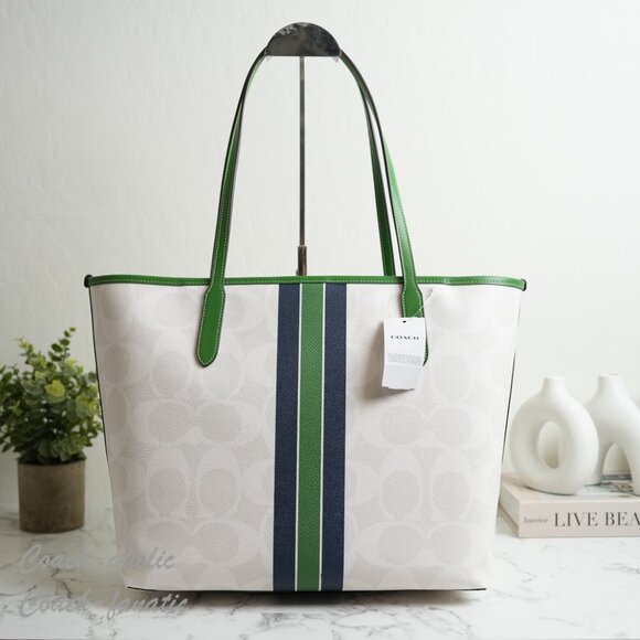 NWT Coach CBI79 City Tote & CBP19 Corner Zip Wristlet In Signature Canvas *SET* - Picture 6 of 15